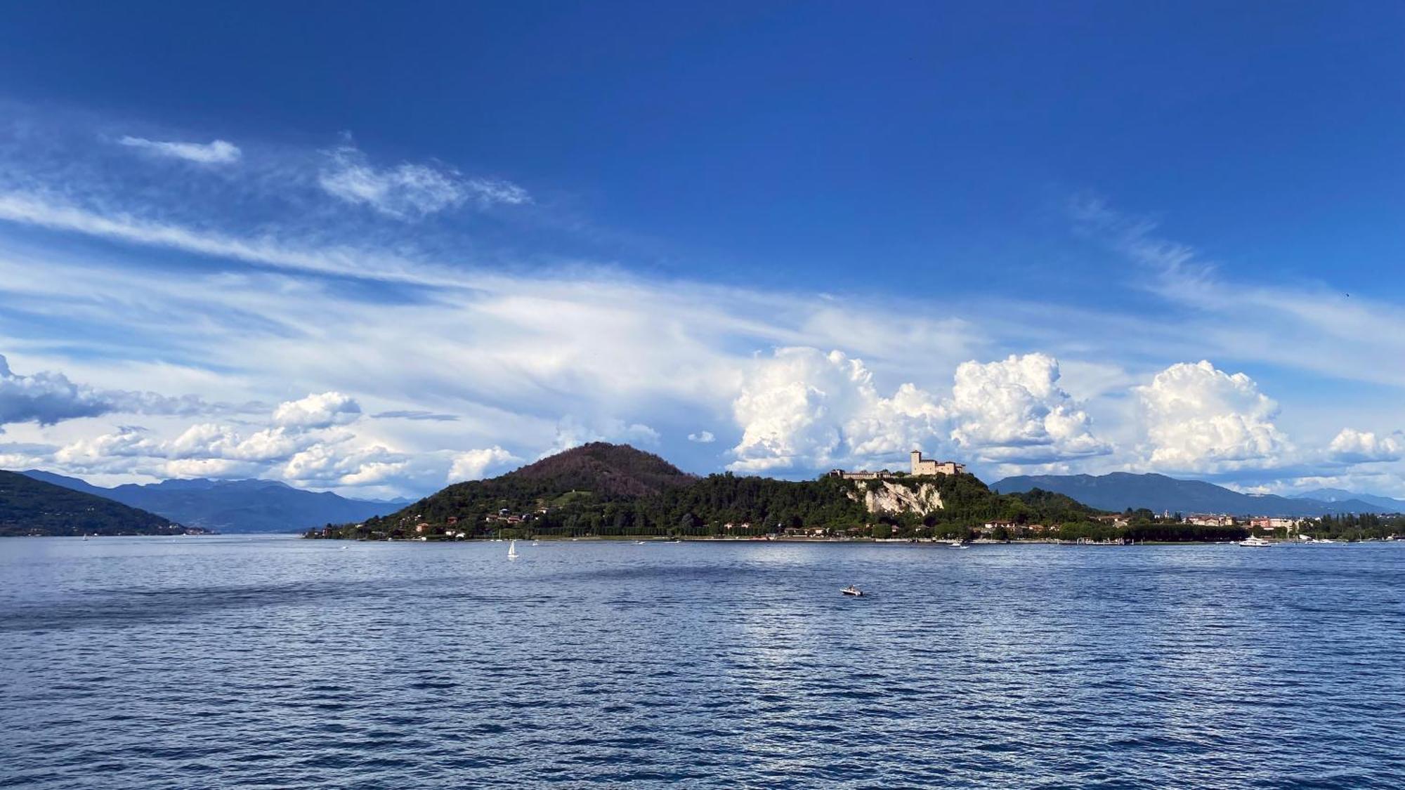 Fwl Romance On The Lake - Panorama Arona Dış mekan fotoğraf